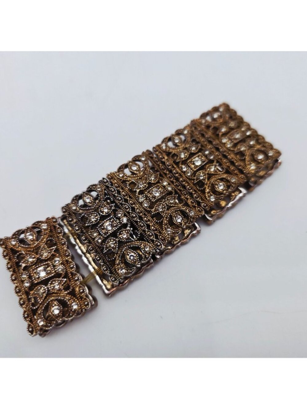 Gold-Tone Filigree & Rhinestone Stretch Bracelet 1-1/8" Wide Vintage 1960s - Picture 7 of 10
